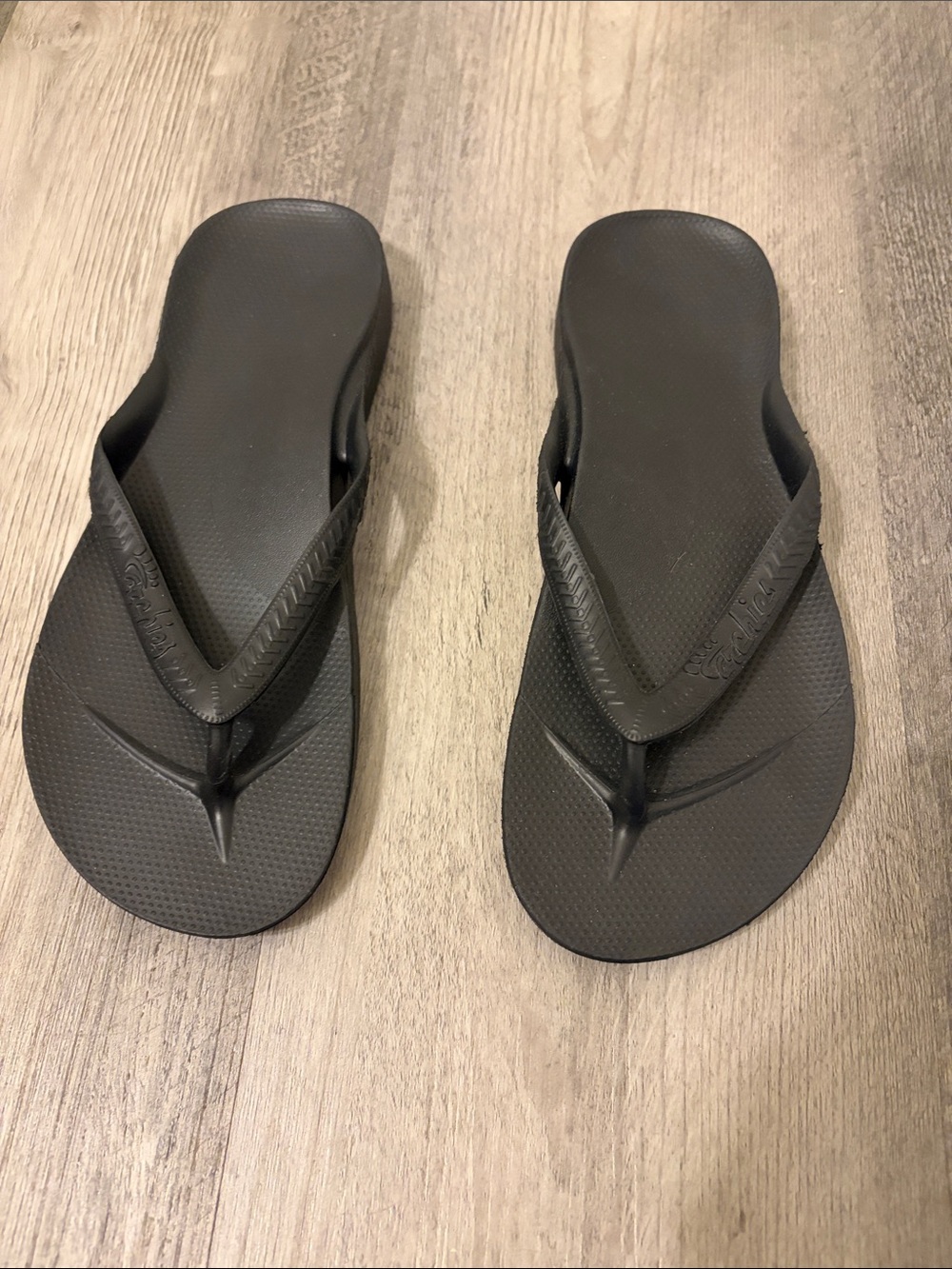 Archie's Women Arch Support Black Flip-Flop Sandals Size 8 NWOT( Never Worn)